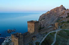 Генуэзская крепость – подарок прошлого настоящему и будущему